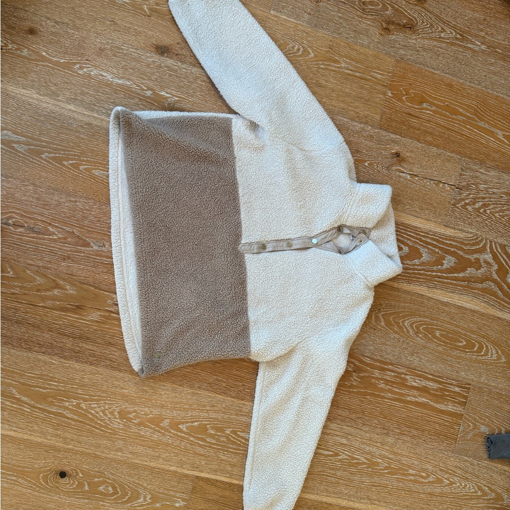 Cozy Calvin Klein Two-Tone Women's Turtleneck Sweater
